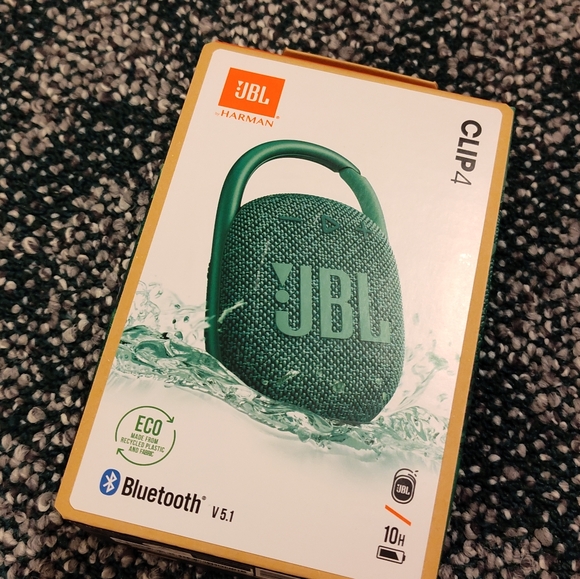 NWT! JBL Clip 4 Bluetooth Speaker - Picture 8 of 9